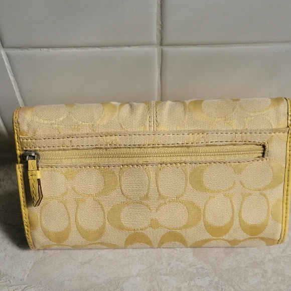 Coach Signature Yellow Women's Wallet With Check Book - Picture 6 of 6